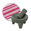 Kit de molcajete de piedra y tortillero rosa tejido a mano